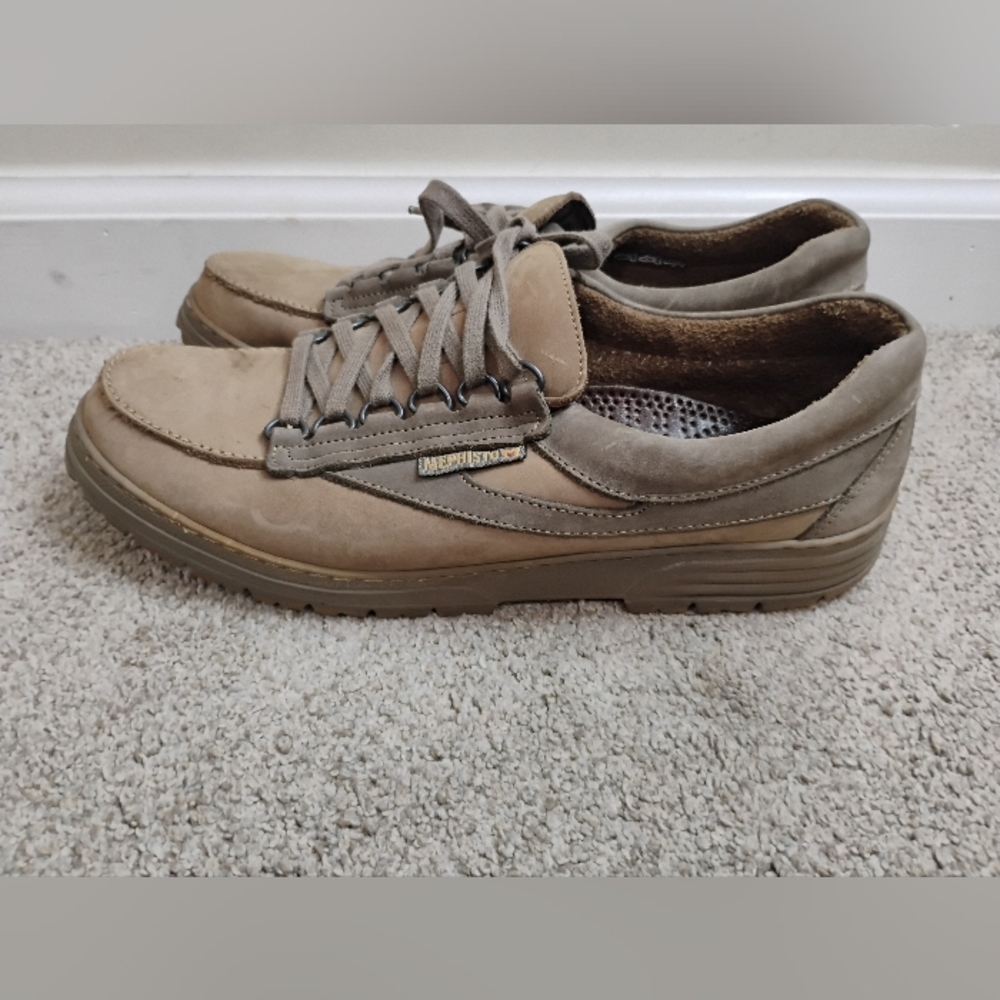 Mephisto Women's Size 11 Tan Casual Shoes